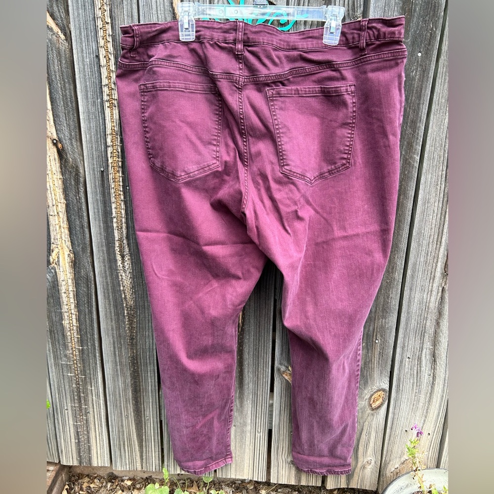 Mid-Rise Super-Stretch Skinny Jeans - Picture 2 of 4